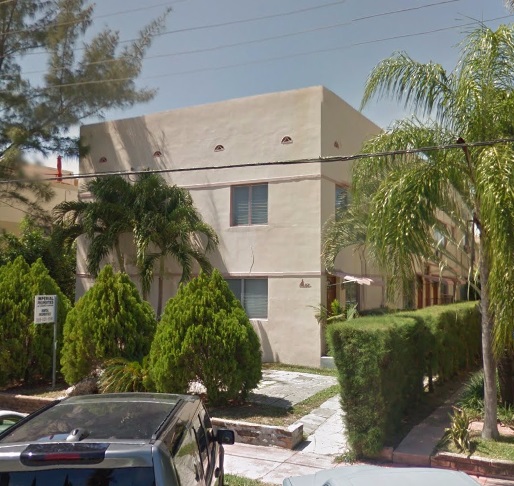 821 W 39th Street