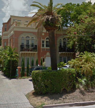 2870 Pine Tree Condominium