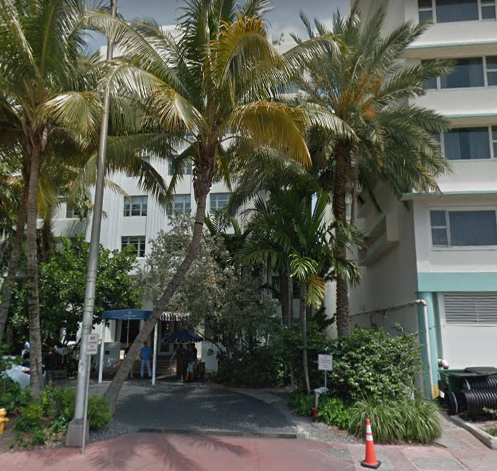 4391 Collins Ave