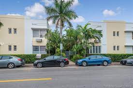 DIXON CONDOMINIUM ASSOCIATION