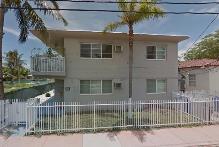 8415 Crespi Boulevard