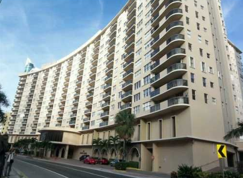 Maison Grande Condominium