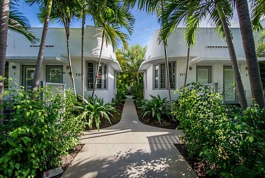 Mangrove House Condominium