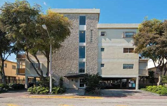 Meridian House Condominium