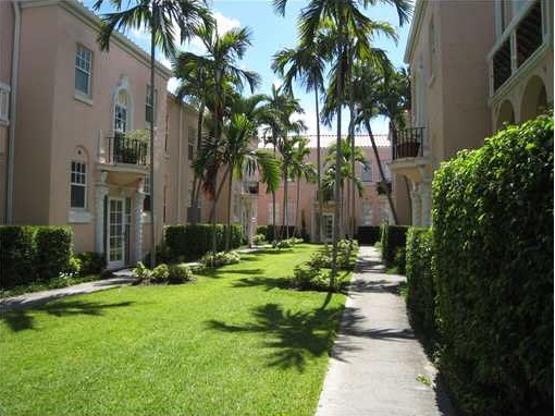 Palm Garden Of South Beach Condominium