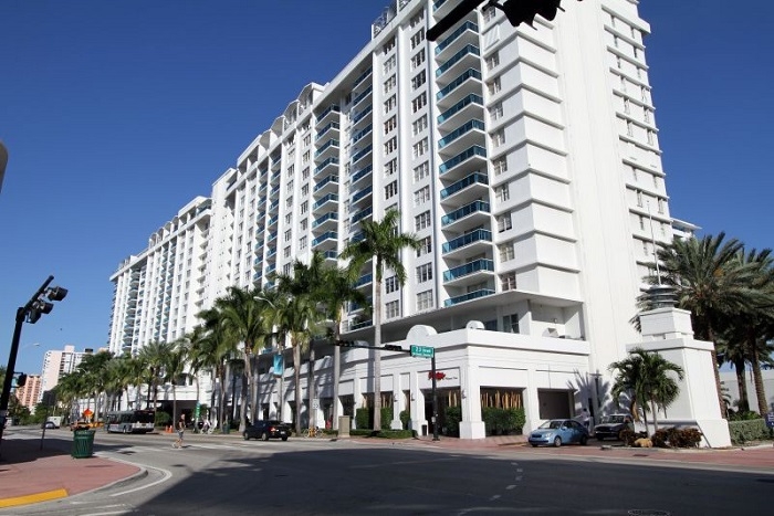 Roney Palace Condo