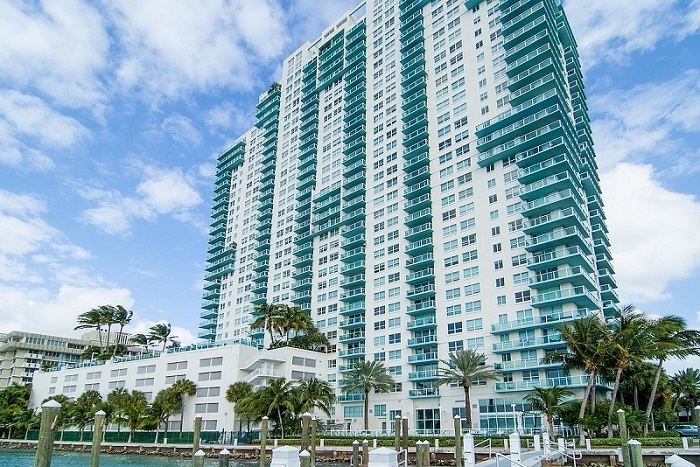 Floridian of Miami Beach Condominium Association
