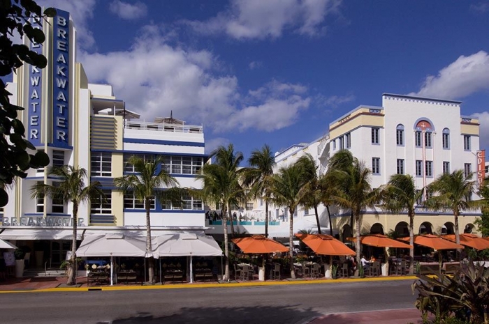 Hotel Breakwater South Beach
