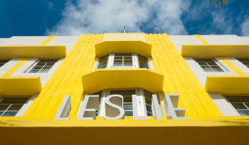 Leslie Hotel